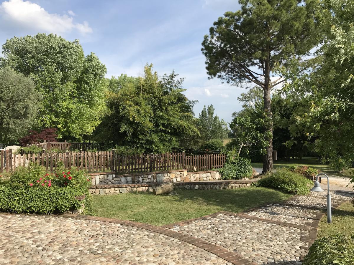 ホテルAgriturismo Corte Salandini ポンティ・スル・ミンチョ エクステリア 写真