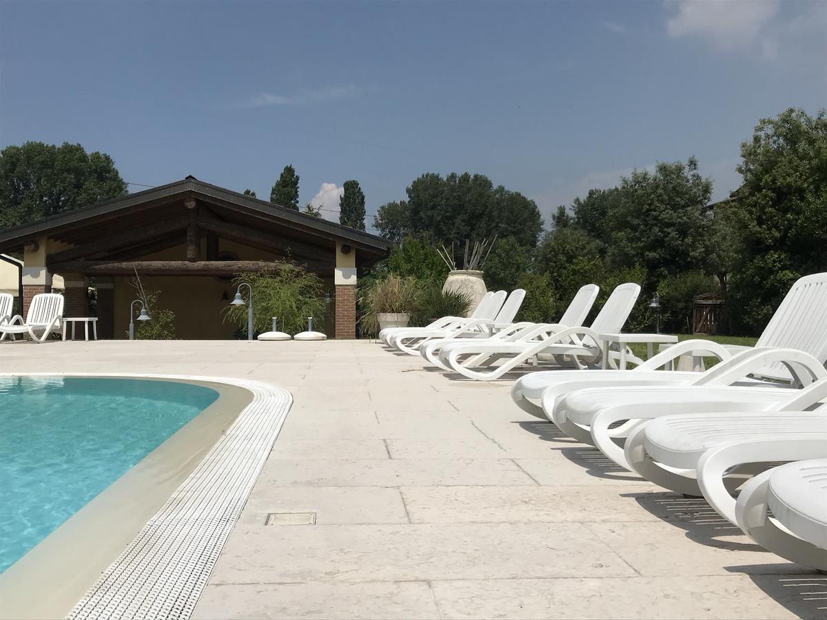 ホテルAgriturismo Corte Salandini ポンティ・スル・ミンチョ エクステリア 写真