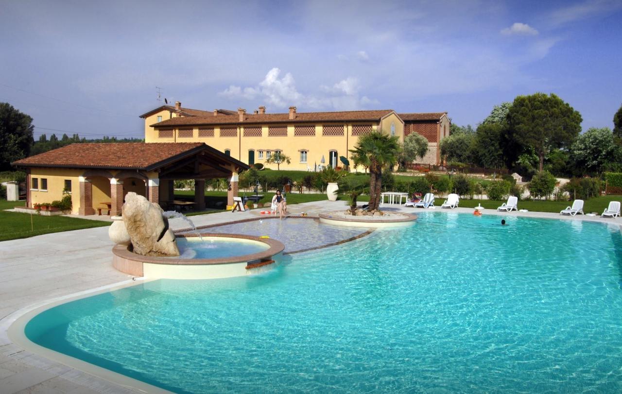 ホテルAgriturismo Corte Salandini ポンティ・スル・ミンチョ エクステリア 写真